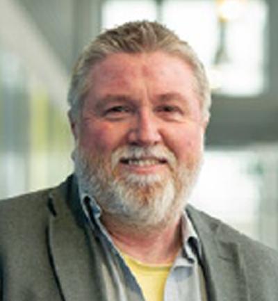 Professor Les Carr's photo
